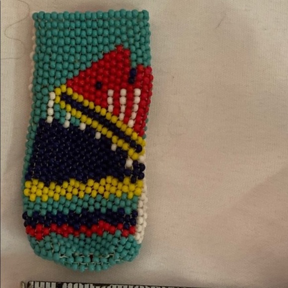 Hand beaded holder for a bic - Picture 1 of 8